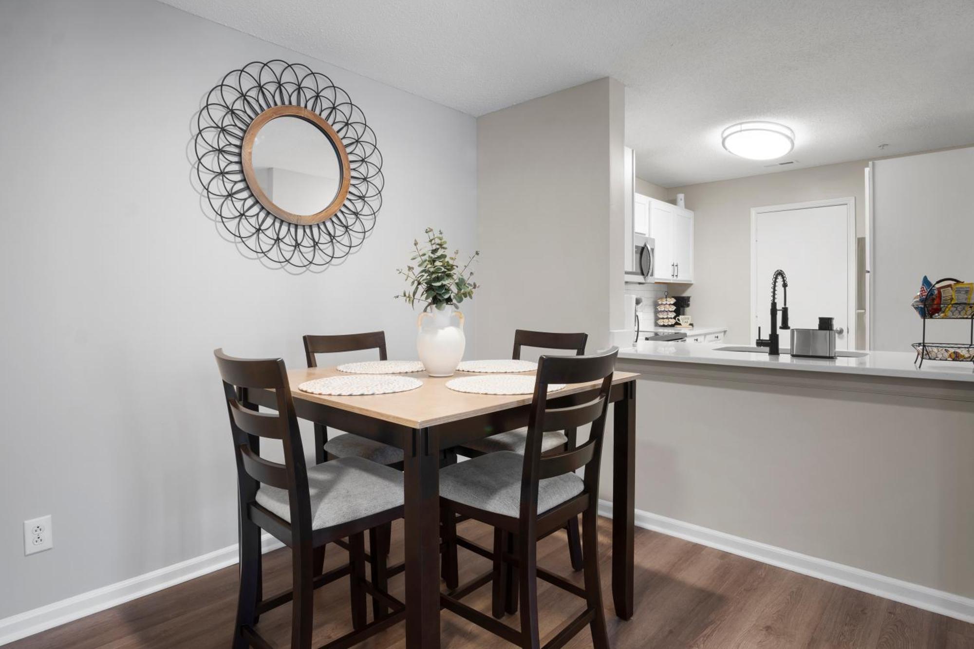 The Mooresville Nest: 2Br/2Ba Home Away From Home エクステリア 写真