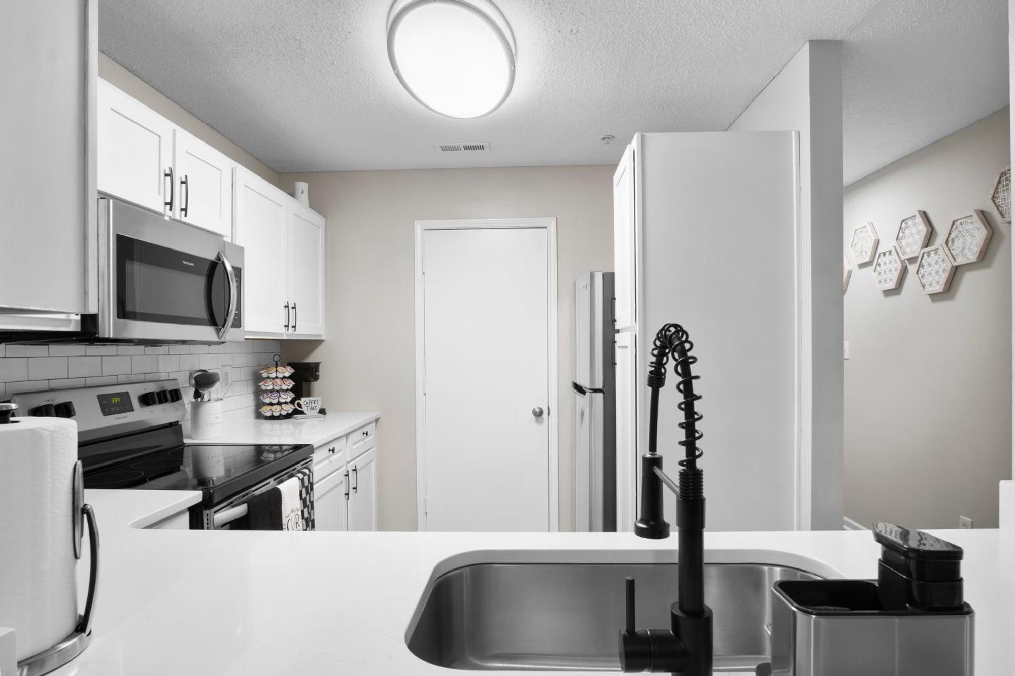 The Mooresville Nest: 2Br/2Ba Home Away From Home エクステリア 写真